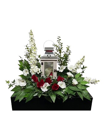 Cardinal Lantern Arrangement